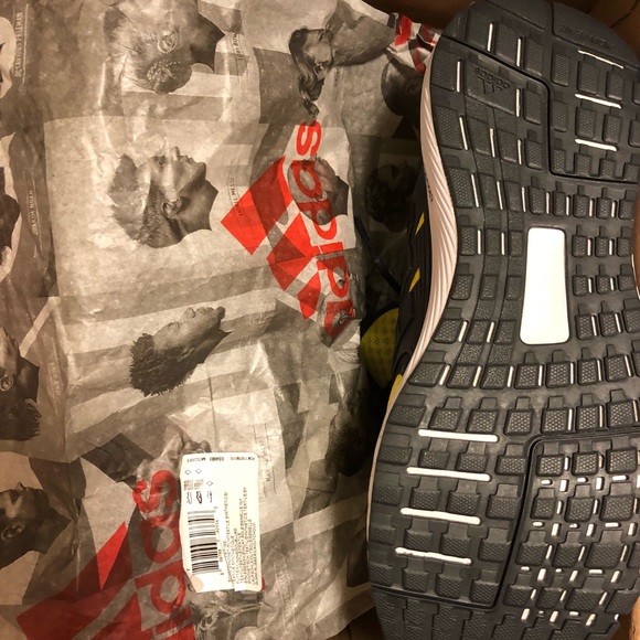 Brand New in Box Adidas Running Sneakers - Picture 4 of 4